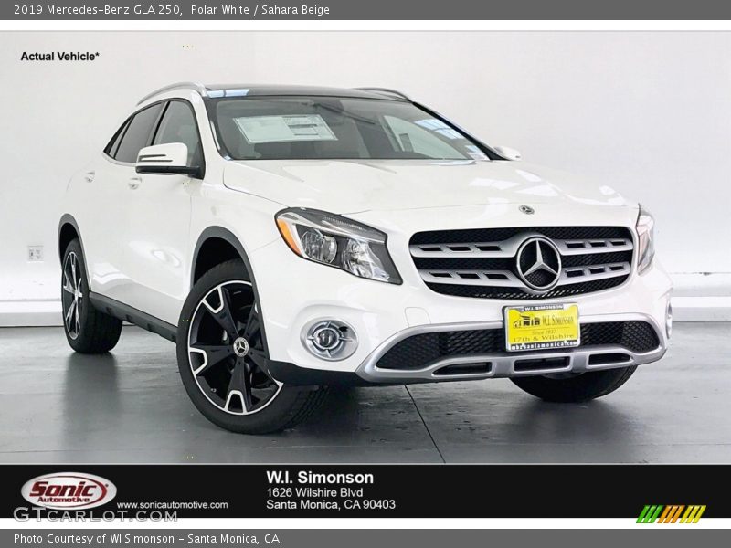 Polar White / Sahara Beige 2019 Mercedes-Benz GLA 250