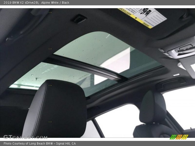 Alpine White / Black 2019 BMW X2 sDrive28i