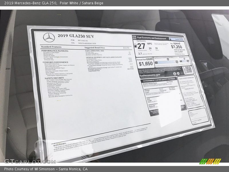 Polar White / Sahara Beige 2019 Mercedes-Benz GLA 250
