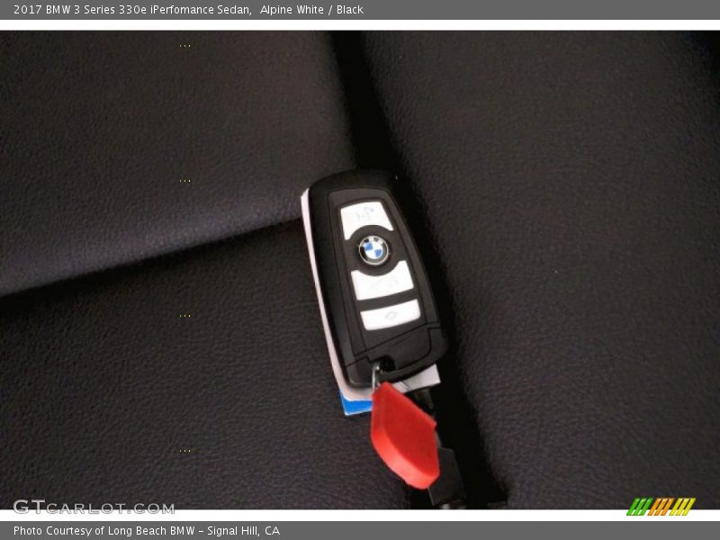 Alpine White / Black 2017 BMW 3 Series 330e iPerfomance Sedan