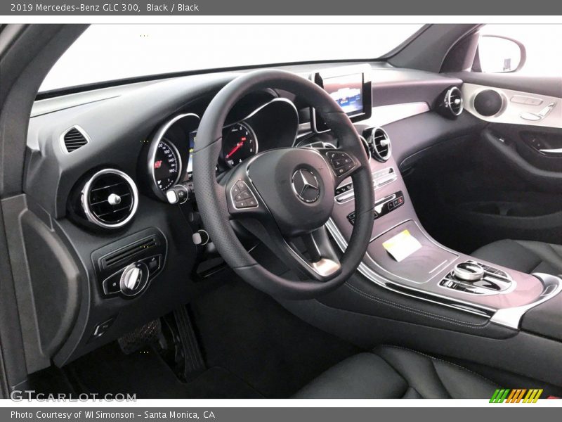 Black / Black 2019 Mercedes-Benz GLC 300