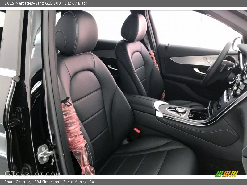 Black / Black 2019 Mercedes-Benz GLC 300