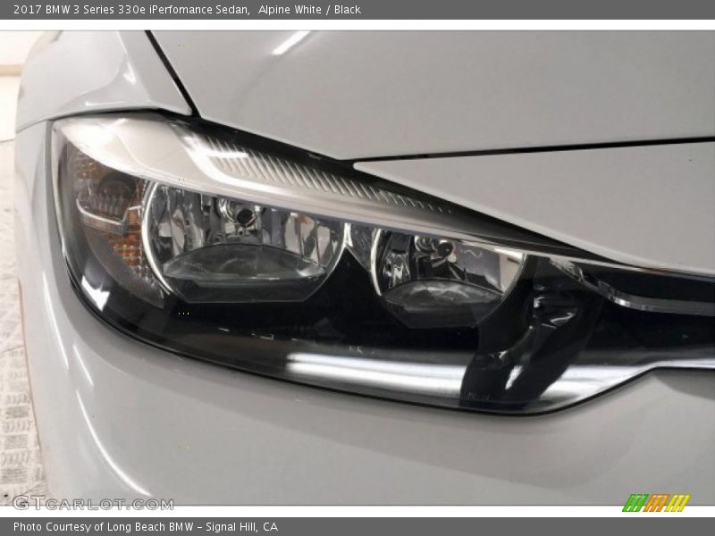 Alpine White / Black 2017 BMW 3 Series 330e iPerfomance Sedan