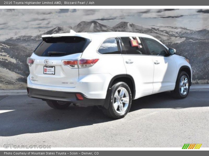 Blizzard Pearl / Ash 2016 Toyota Highlander Limited AWD