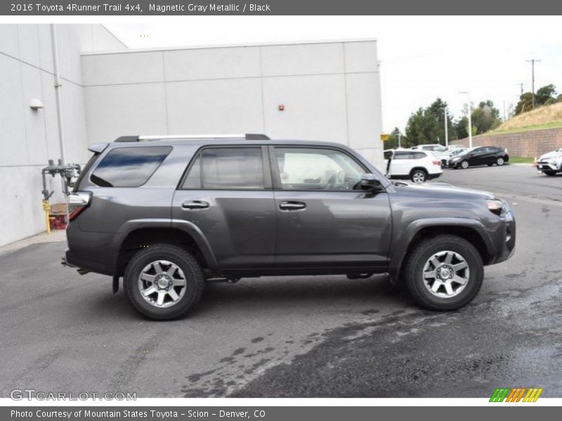 Magnetic Gray Metallic / Black 2016 Toyota 4Runner Trail 4x4