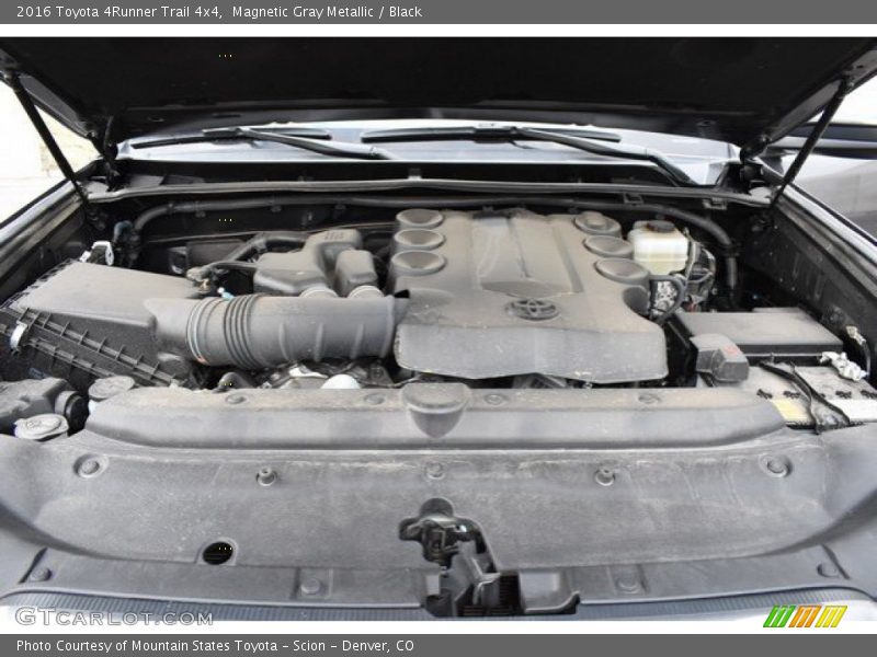 Magnetic Gray Metallic / Black 2016 Toyota 4Runner Trail 4x4