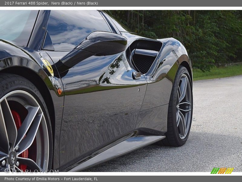 Nero (Black) / Nero (Black) 2017 Ferrari 488 Spider