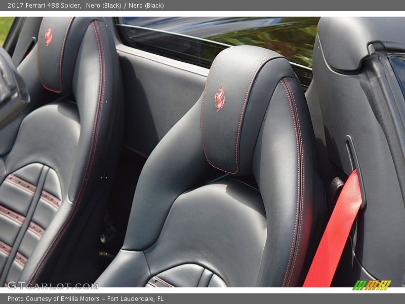 Nero (Black) / Nero (Black) 2017 Ferrari 488 Spider