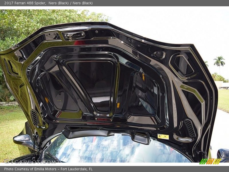 Nero (Black) / Nero (Black) 2017 Ferrari 488 Spider