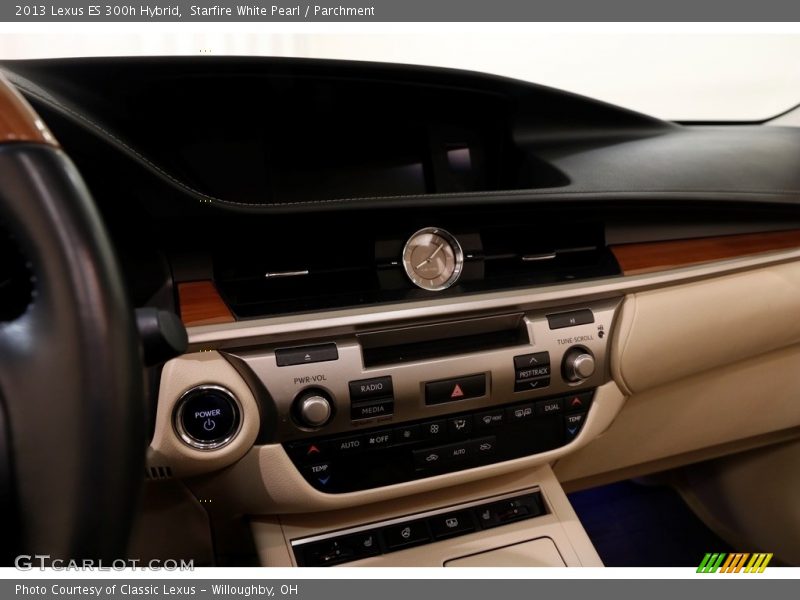 Starfire White Pearl / Parchment 2013 Lexus ES 300h Hybrid