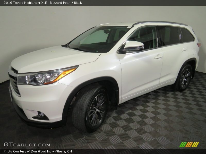 Blizzard Pearl / Black 2016 Toyota Highlander XLE