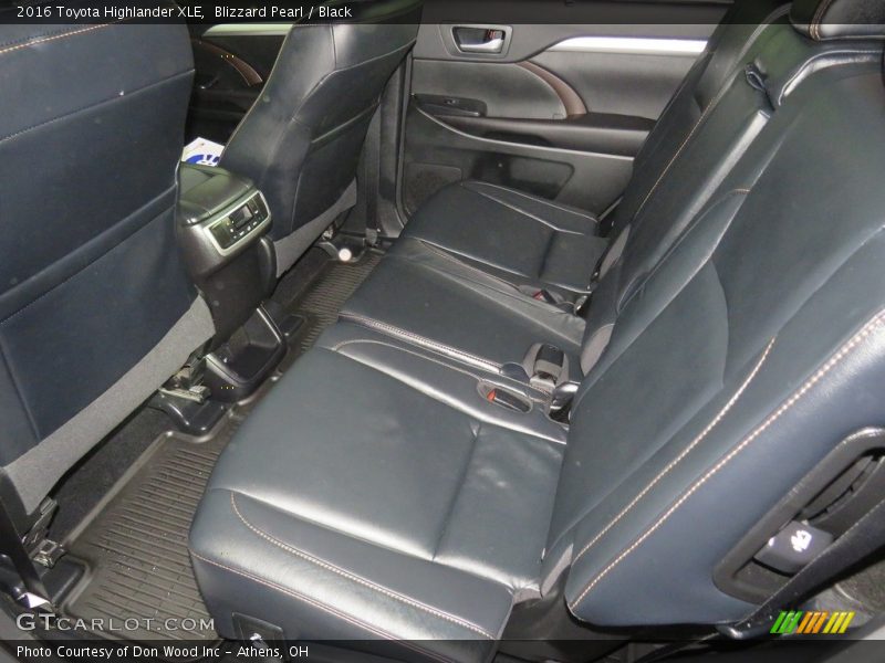 Blizzard Pearl / Black 2016 Toyota Highlander XLE