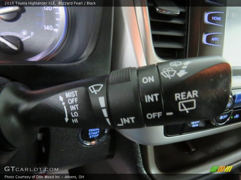 Blizzard Pearl / Black 2016 Toyota Highlander XLE