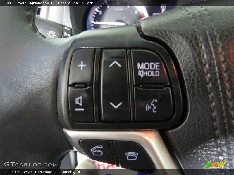 Blizzard Pearl / Black 2016 Toyota Highlander XLE