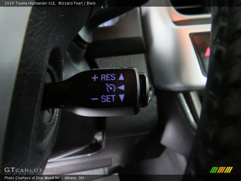 Blizzard Pearl / Black 2016 Toyota Highlander XLE