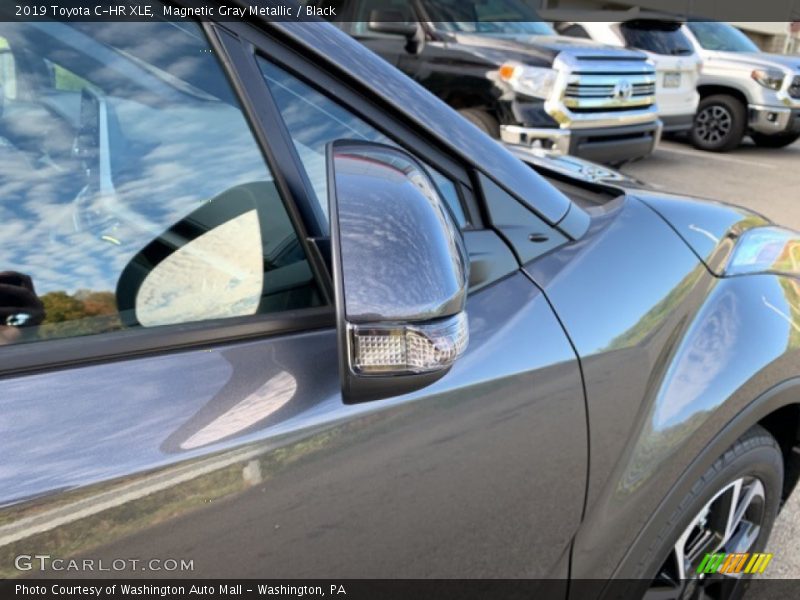 Magnetic Gray Metallic / Black 2019 Toyota C-HR XLE