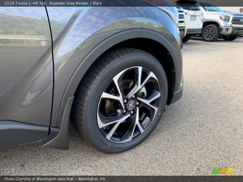 Magnetic Gray Metallic / Black 2019 Toyota C-HR XLE