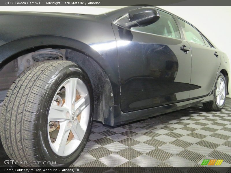 Midnight Black Metallic / Almond 2017 Toyota Camry LE
