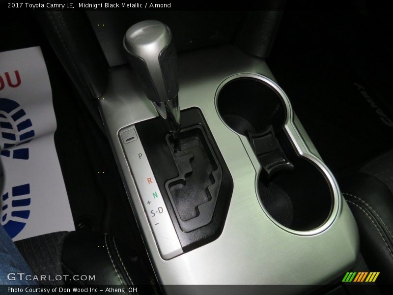 Midnight Black Metallic / Almond 2017 Toyota Camry LE
