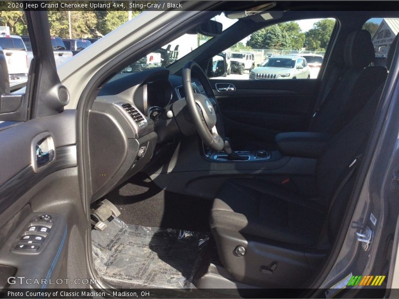 Sting-Gray / Black 2020 Jeep Grand Cherokee Upland 4x4