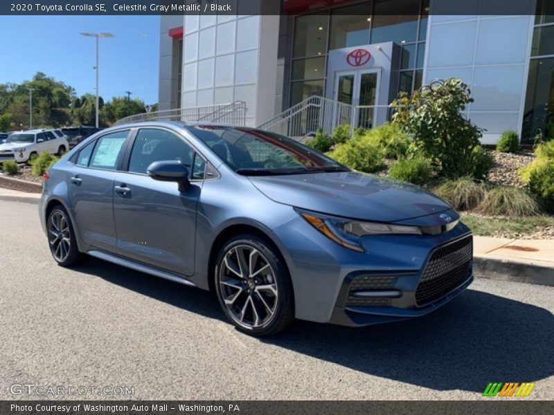 Front 3/4 View of 2020 Corolla SE