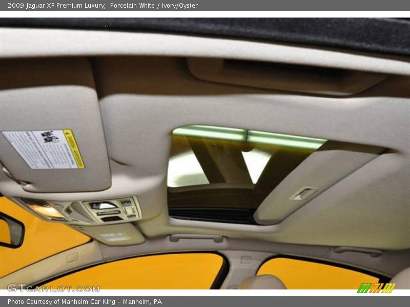 Porcelain White / Ivory/Oyster 2009 Jaguar XF Premium Luxury