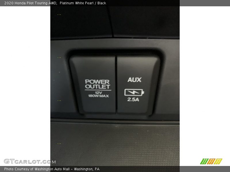 Platinum White Pearl / Black 2020 Honda Pilot Touring AWD