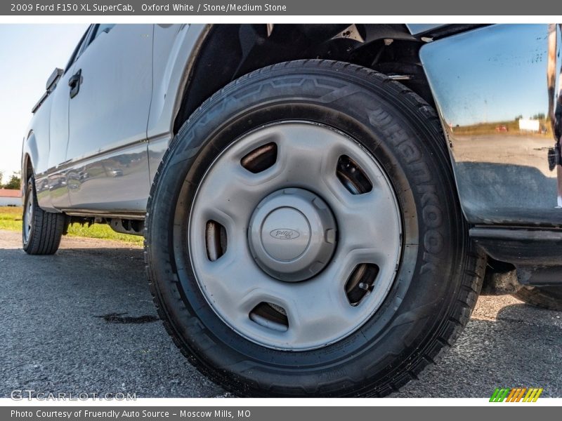 Oxford White / Stone/Medium Stone 2009 Ford F150 XL SuperCab