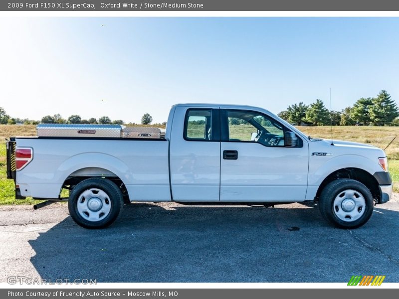 Oxford White / Stone/Medium Stone 2009 Ford F150 XL SuperCab