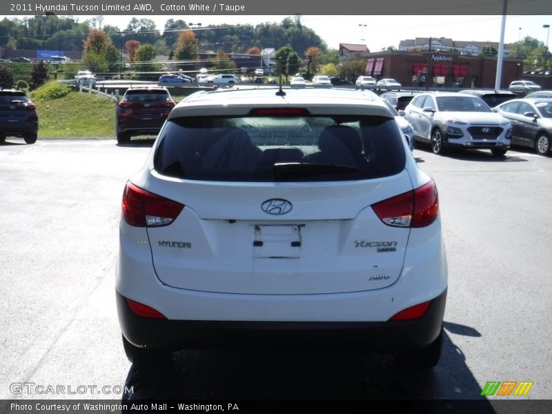 Cotton White / Taupe 2011 Hyundai Tucson Limited AWD