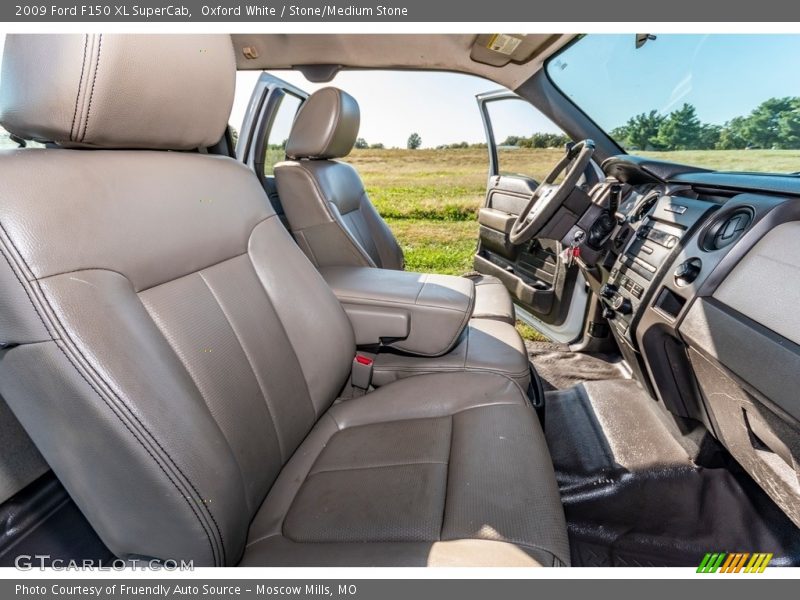 Oxford White / Stone/Medium Stone 2009 Ford F150 XL SuperCab