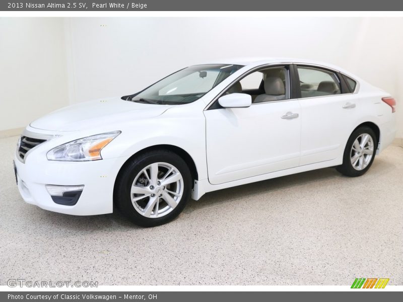 Pearl White / Beige 2013 Nissan Altima 2.5 SV
