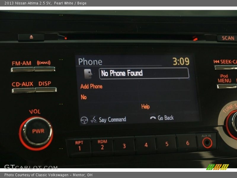 Pearl White / Beige 2013 Nissan Altima 2.5 SV