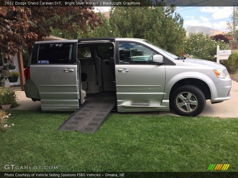 Bright Silver Metallic / Black/Light Graystone 2012 Dodge Grand Caravan SXT