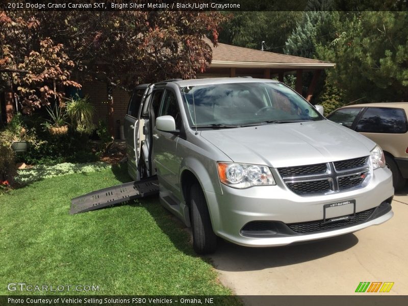Bright Silver Metallic / Black/Light Graystone 2012 Dodge Grand Caravan SXT