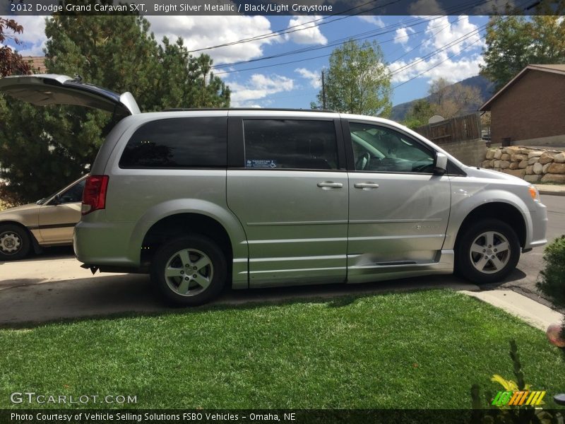 Bright Silver Metallic / Black/Light Graystone 2012 Dodge Grand Caravan SXT