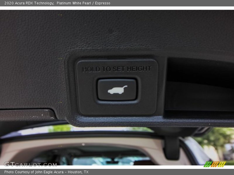 Platinum White Pearl / Espresso 2020 Acura RDX Technology