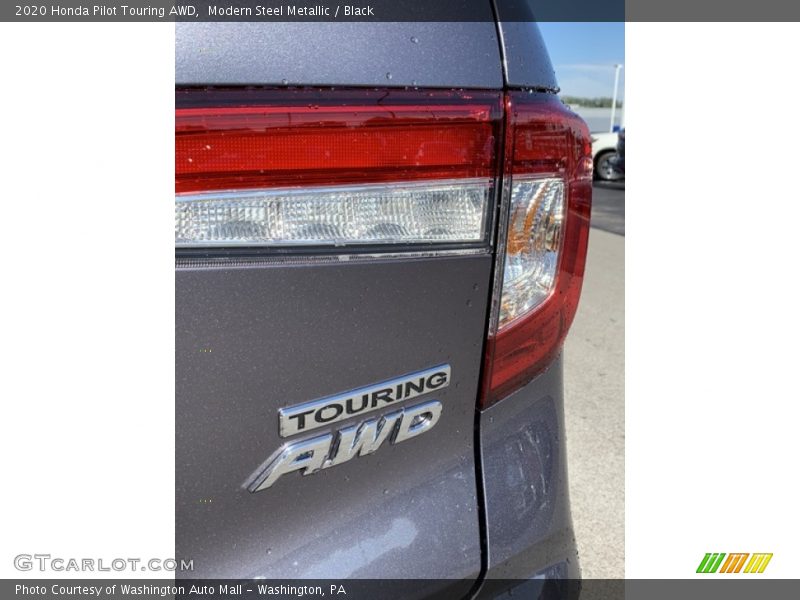 Modern Steel Metallic / Black 2020 Honda Pilot Touring AWD