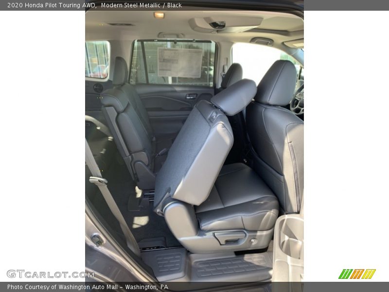 Modern Steel Metallic / Black 2020 Honda Pilot Touring AWD