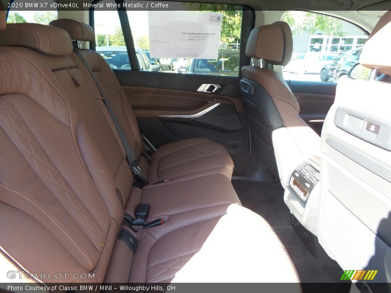 Mineral White Metallic / Coffee 2020 BMW X7 xDrive40i