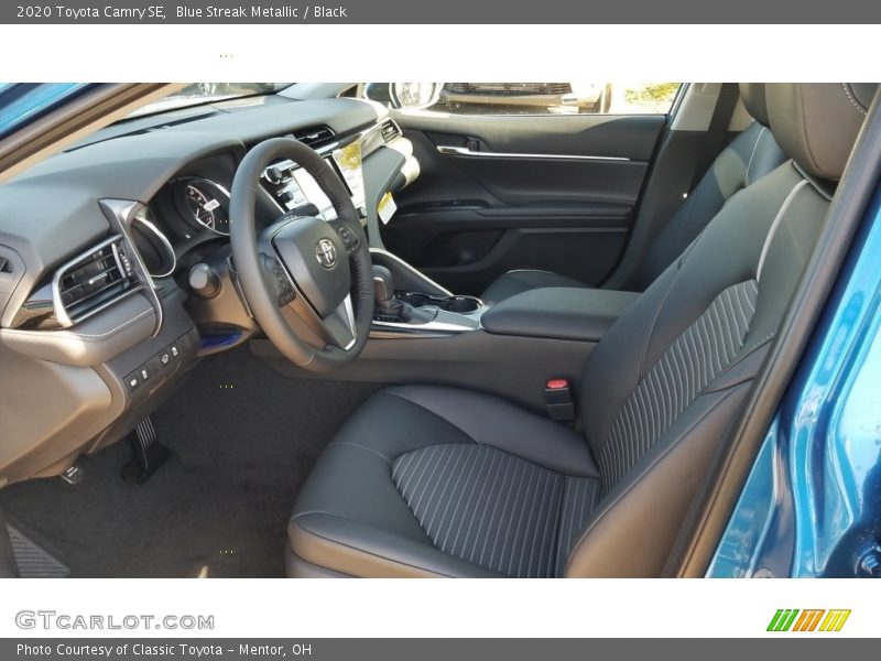 Blue Streak Metallic / Black 2020 Toyota Camry SE