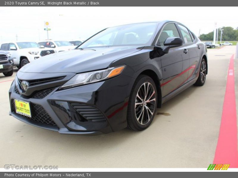 Midnight Black Metallic / Black 2020 Toyota Camry SE
