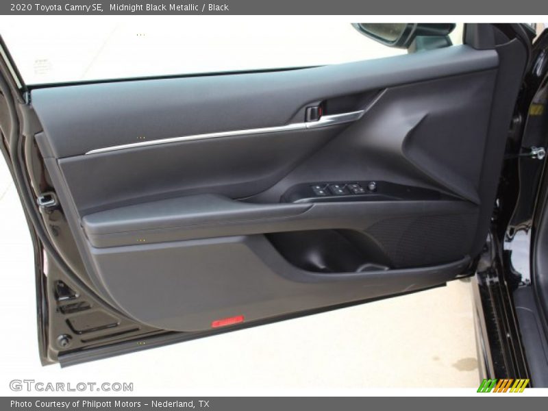 Door Panel of 2020 Camry SE