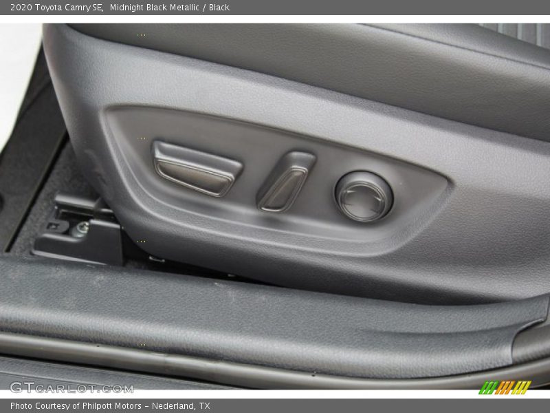 Midnight Black Metallic / Black 2020 Toyota Camry SE