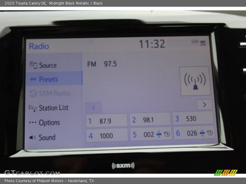 Midnight Black Metallic / Black 2020 Toyota Camry SE