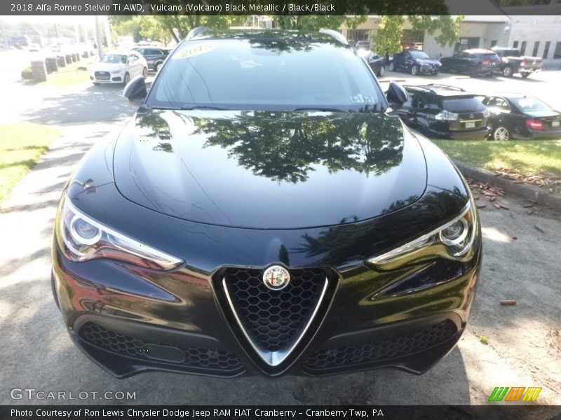 Vulcano (Volcano) Black Metallic / Black/Black 2018 Alfa Romeo Stelvio Ti AWD