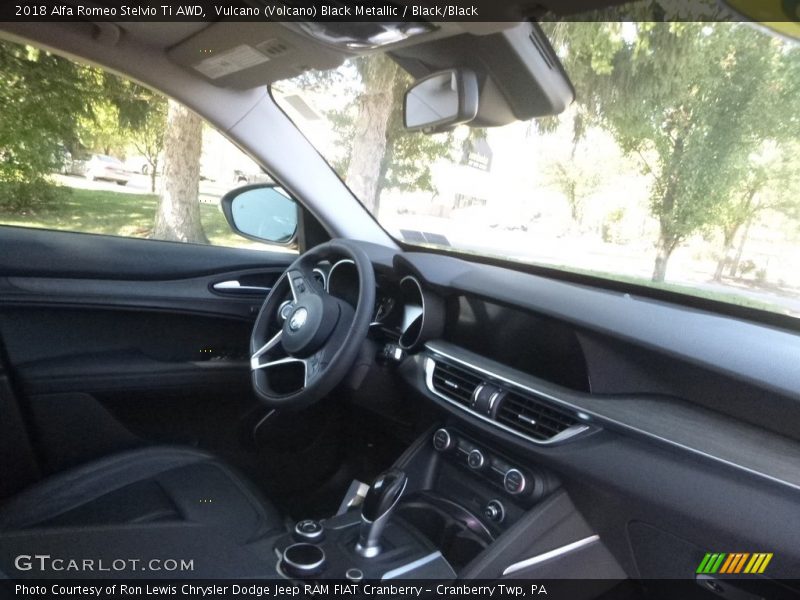 Vulcano (Volcano) Black Metallic / Black/Black 2018 Alfa Romeo Stelvio Ti AWD