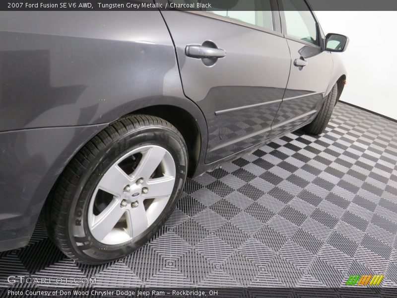 Tungsten Grey Metallic / Charcoal Black 2007 Ford Fusion SE V6 AWD