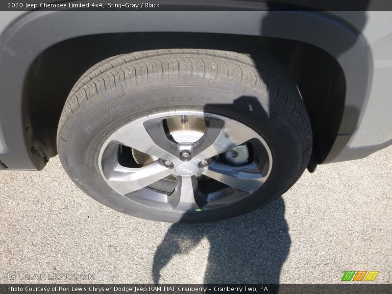 Sting-Gray / Black 2020 Jeep Cherokee Limited 4x4