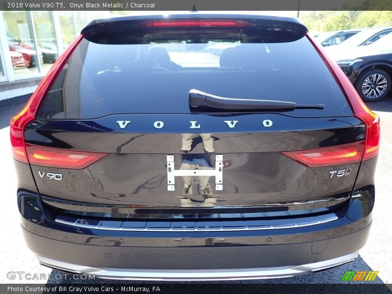 Onyx Black Metallic / Charcoal 2018 Volvo V90 T5